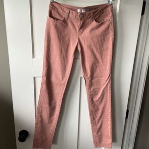 EUC NO BOUNDARIES PANTS